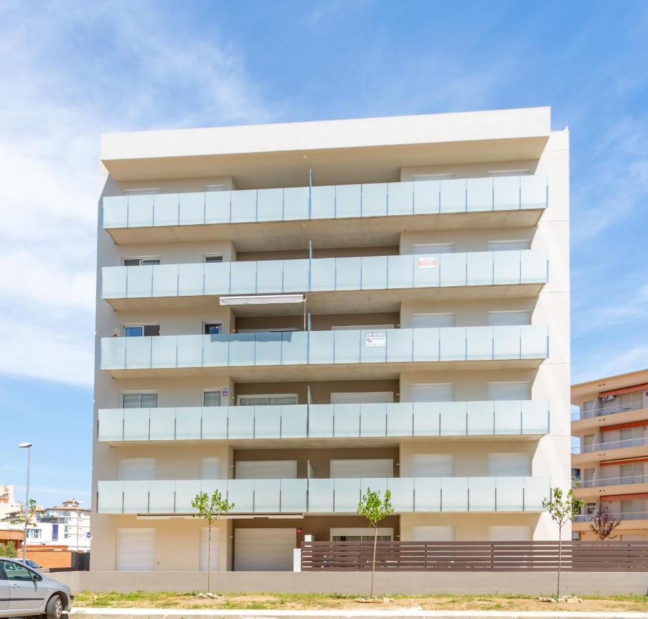 M A R I V E N T With Bathroom And Terrace 50 M2 Appartamento *