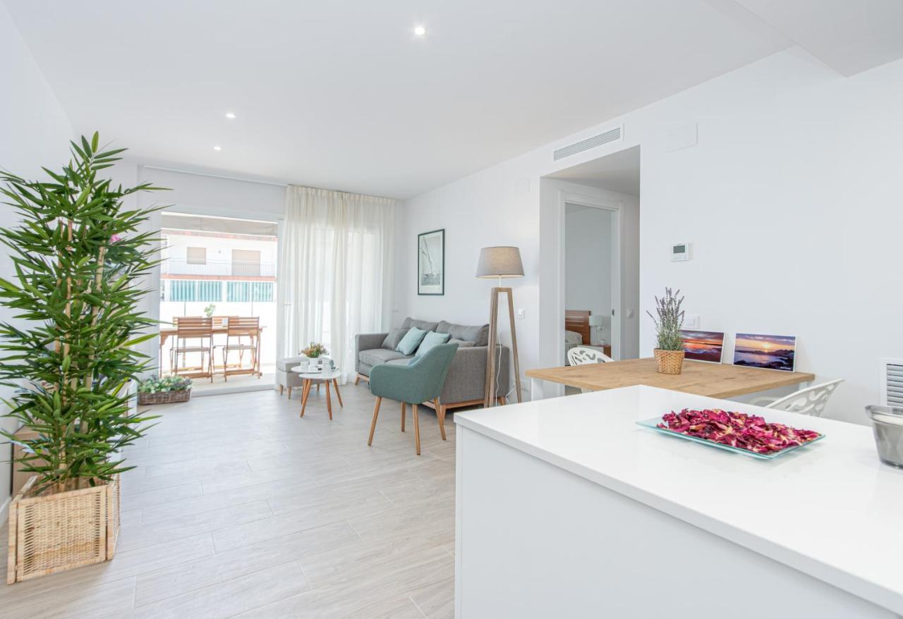 Appartamento M A R I V E N T With Bathroom And Terrace 50 M2