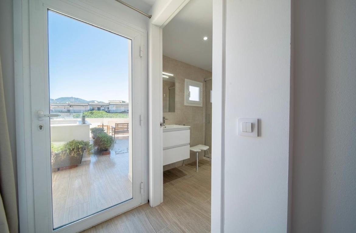 Apartament M A R I V E N T With Bathroom And Terrace 50 M2 Roses